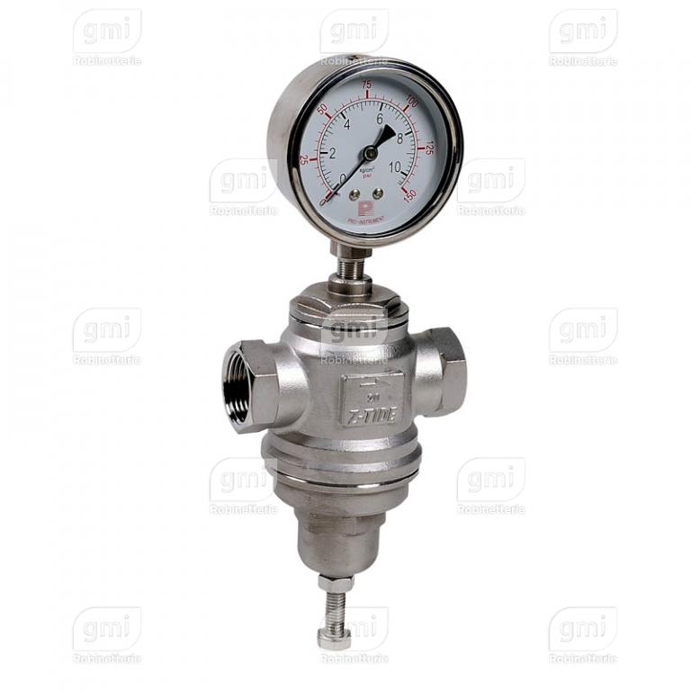 Manomètre Ou Indicateur De Pression Avec Le Réducteur De Cylindre De Valve  Et De Gaz Photo stock - Image du usine, comprimé: 130441092